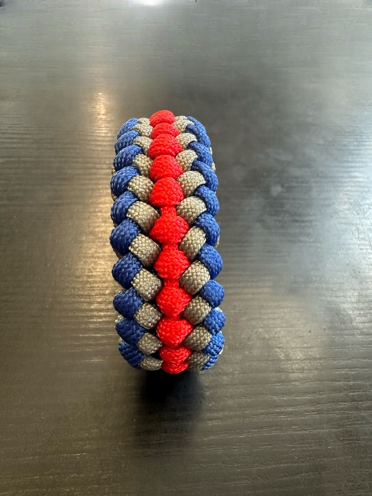 BRACELET EN PARACORD 4MM AVEC MANILLE