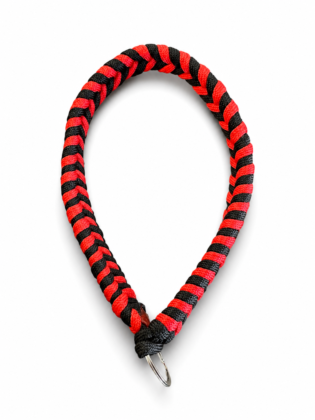 POIGNÉE EN PARACORD AVEC ANNEAU - POLYVALENTE ET PERSONNALISABLE