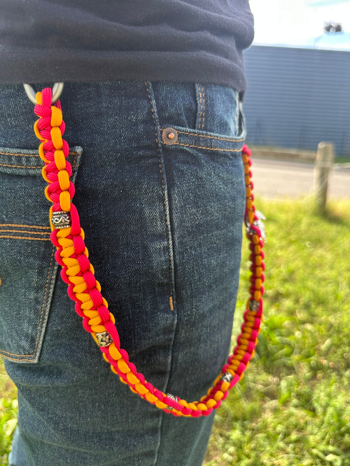 CHAINE ARTISANALE EN PARACORD
