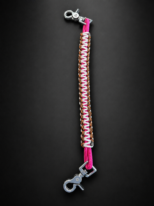 POIGNÉE DE SELLE PARACORD ROSE FUSCHIA, LÉOPARD ET BLANC
