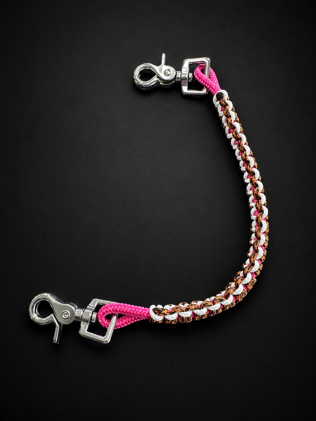 POIGNÉE DE SELLE PARACORD ROSE FUSCHIA, LÉOPARD ET BLANC