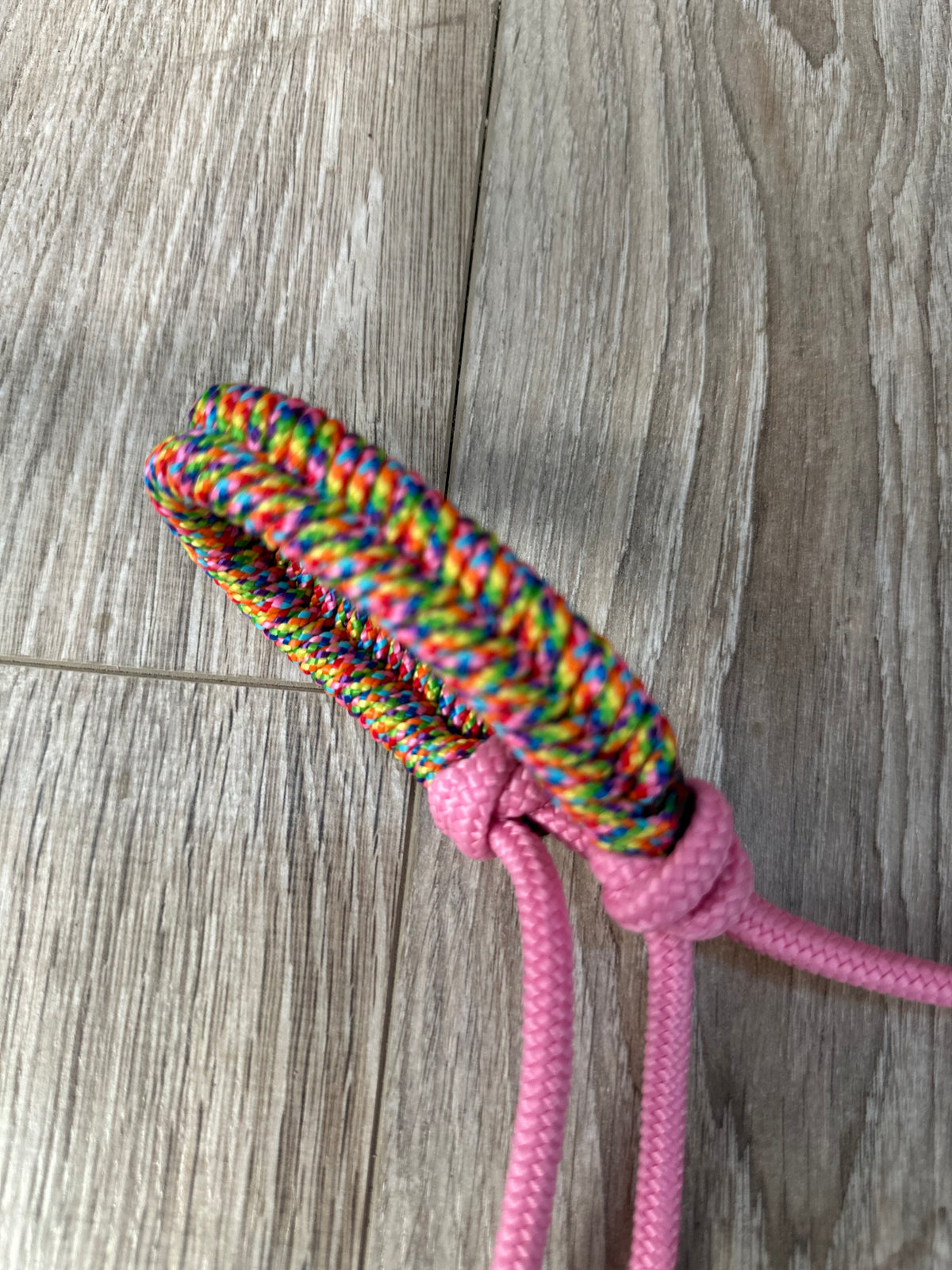LICOL ETHOLOGIQUE TAILLE PONEY ROSE TRESSAGE EPI ARC-EN-CIEL