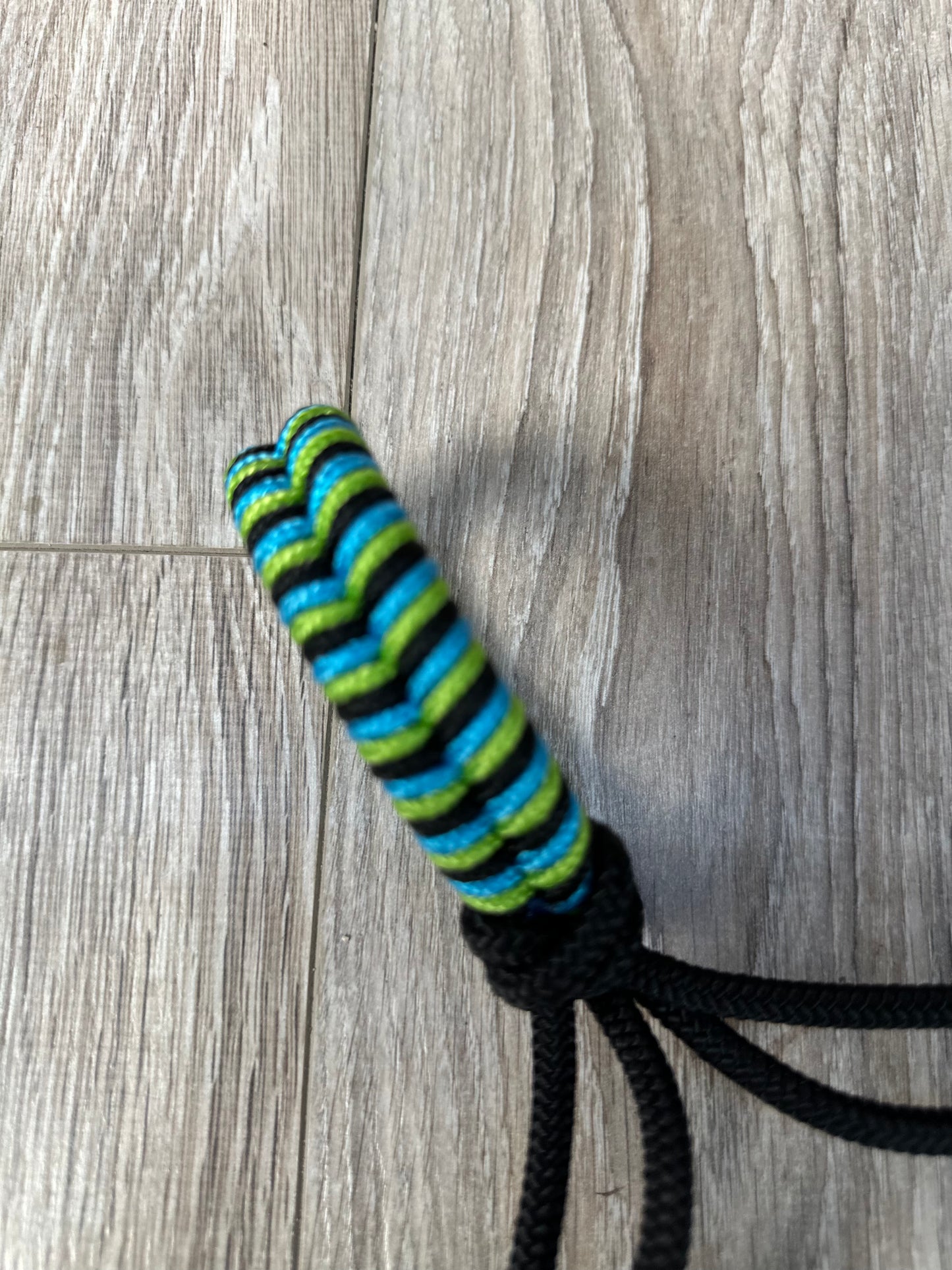 LICOL ETHOLOGIQUE TAILLE PONEY NOIR TRESSAGE EPI NOIR/VERT POMME/BLEU OCEAN